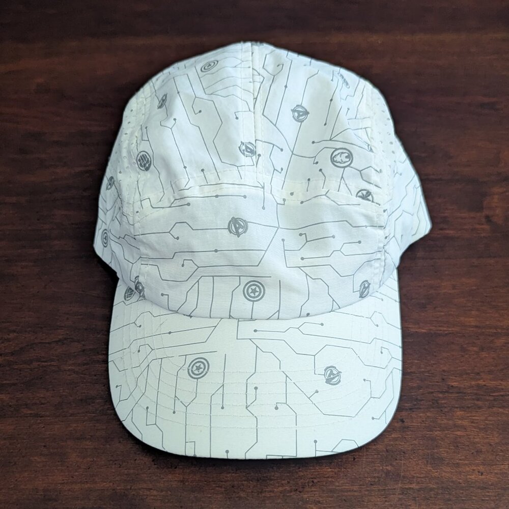 NWT Walt Disney World Parks Marvel Avengers Logo White Adjustable Hat One Size